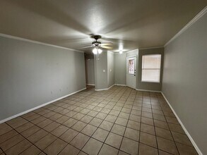 522 N Chicago Ave, Unit 522 N Chicago A in Lubbock, TX - Building Photo - Building Photo