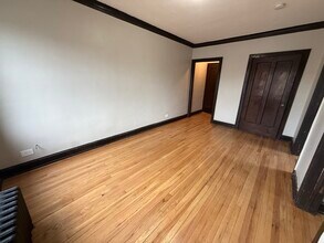 2107 Grove Ave in Berwyn, IL - Building Photo - Building Photo