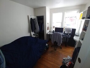 5609 Wilkins Ave in Pittsburgh, PA - Foto de edificio - Building Photo