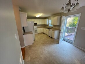 135 Kimeo Way in Garner, NC - Building Photo - Building Photo