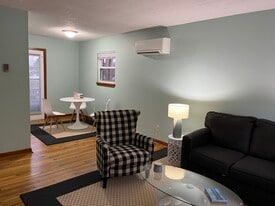 1413 Grace St in Charlottesville, VA - Building Photo