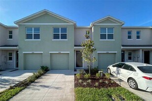 17208 English Chestnut Wy in Land O Lakes, FL - Building Photo
