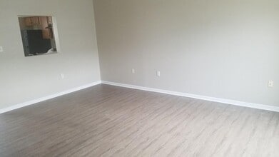 105 Checko Ct in Martinsburg, WV - Foto de edificio - Building Photo