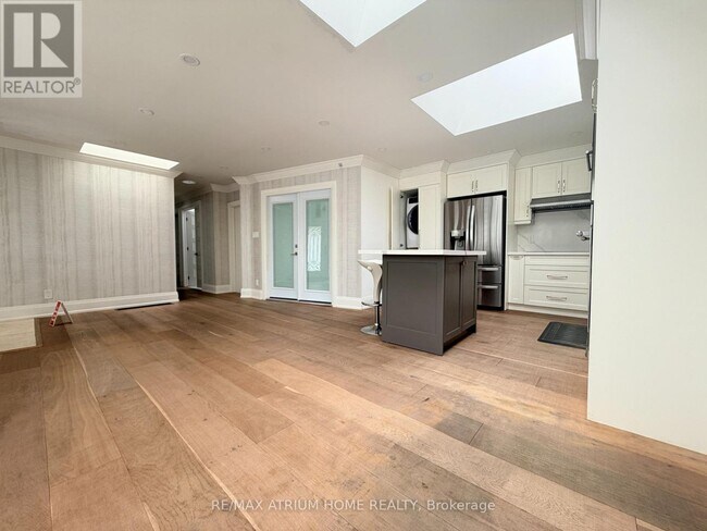 136 Wye Valley Rd in Toronto, ON - Building Photo - Building Photo