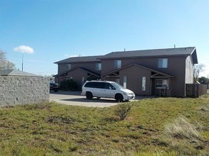 610 N Newton St in Williams, AZ - Foto de edificio - Building Photo