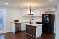 999 Oakland Dr SW, Unit 109-05 in Atlanta, GA - Building Photo - Building Photo