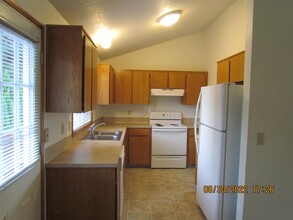 20848 SW Parker Ct in Beaverton, OR - Building Photo - Building Photo