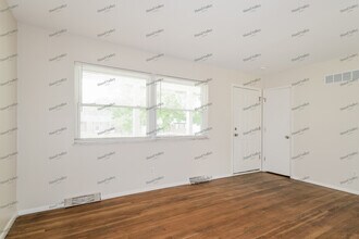 1415 Cove Ln in St. Louis, MO - Building Photo - Building Photo