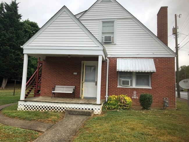 428 Benson St, Unit Number A