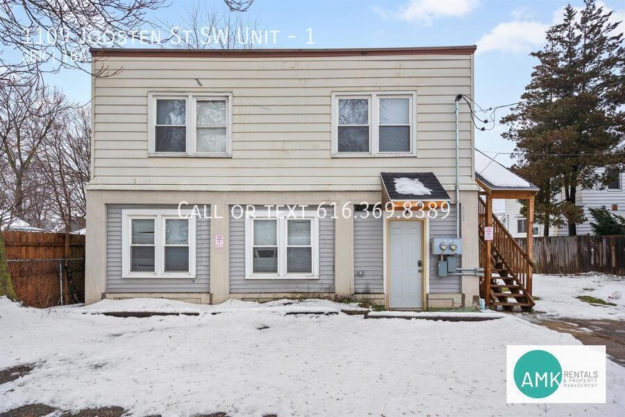 1109 Joosten St SW-Unit -1 in Wyoming, MI - Building Photo