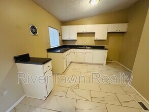 4328 Park Forest Dr in Memphis, TN - Building Photo - Building Photo