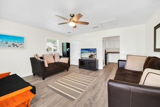 5 SE Ocale Way in Summerfield, FL - Building Photo - Building Photo