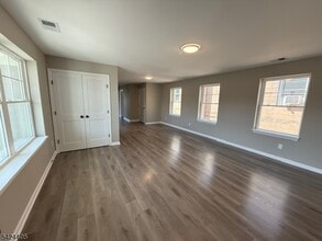 237 Main St in Hackettstown, NJ - Building Photo - Building Photo