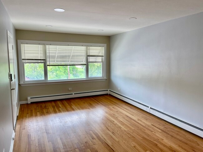 5158 N Elston Ave in Chicago, IL - Building Photo - Building Photo