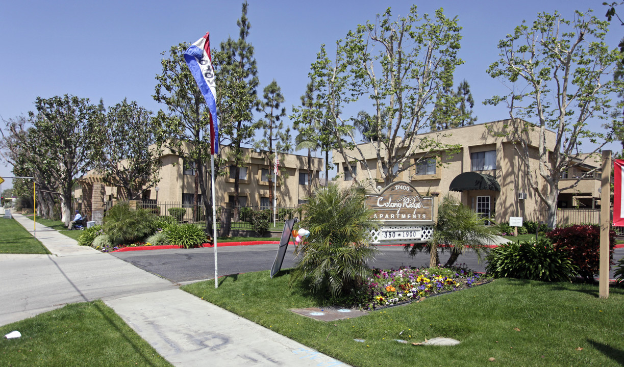 Colony Ridge Apartments in Fontana, CA - Building Photo