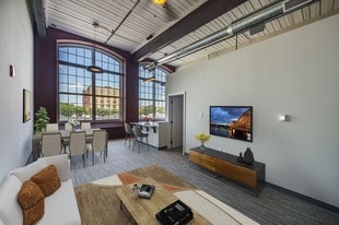 Pac10 Lofts in Lawrence, MA - Building Photo