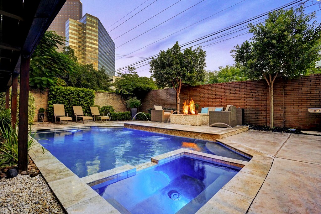 5602 San Felipe St in Houston, TX - Building Photo