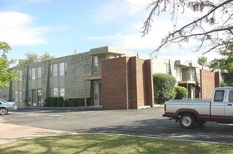 Aspen Way Apartments in Oklahoma City, OK - Building Photo - Building Photo