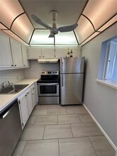 142 Fanshaw D in Boca Raton, FL - Foto de edificio - Building Photo