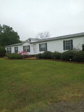 13861 Callands Rd in Callands, VA - Building Photo - Building Photo