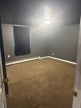 1404 E 11th Ave, Unit Unit B in Anchorage, AK - Building Photo - Building Photo