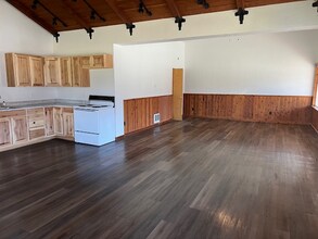 112 S Main St in Darby, MT - Building Photo - Building Photo