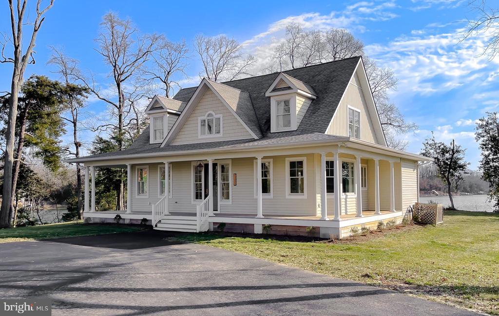 45093 Smiths Nursery Rd in Hollywood, MD - Building Photo