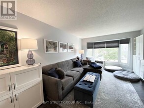 86 Browning Trail in Barrie, ON - Building Photo - Building Photo