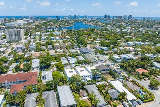 809-819 NE 17th Way in Fort Lauderdale, FL - Building Photo - Building Photo