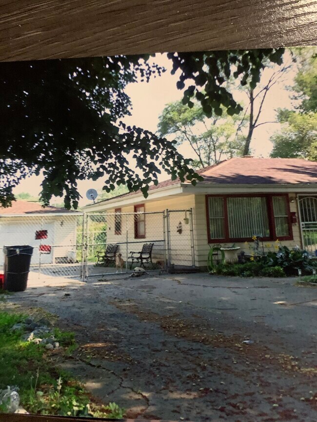 4132 E 10th Ave Rentals in Gary, IN