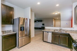 914 Canyon Hill Ln in Rosenberg, TX - Building Photo - Building Photo