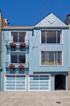 1832 Greenwich St in San Francisco, CA - Building Photo