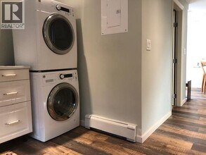 329 W 23 St in North Vancouver, BC - Building Photo - Building Photo