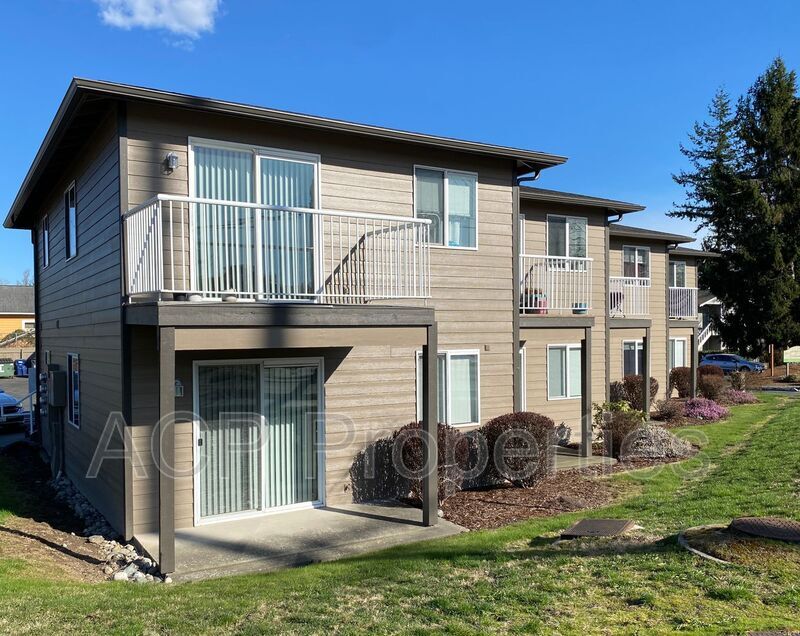 2759 McLeod Rd in Bellingham, WA - Foto de edificio