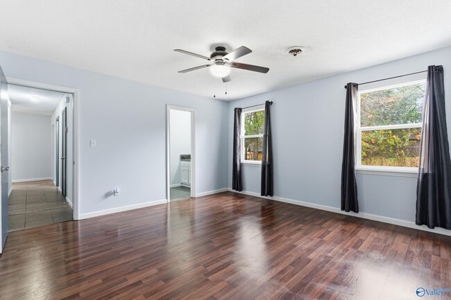 4904 Middleton Ln NW in Huntsville, AL - Building Photo - Building Photo