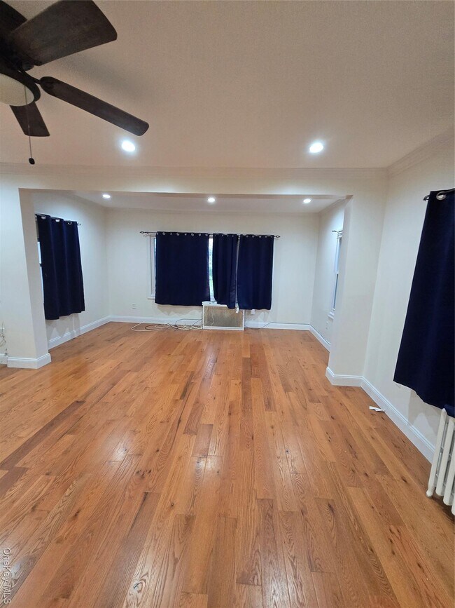 32 Chase St in Hempstead, NY - Building Photo - Building Photo