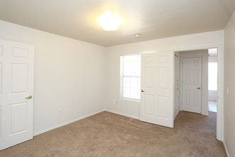 Apache Trace Apartments in Guymon, OK - Building Photo - Interior Photo