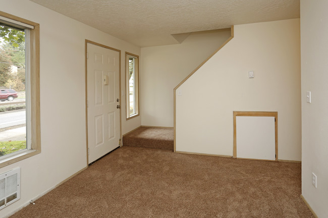 Kensington Terrace in Portland, OR - Building Photo - Interior Photo