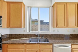 37771 Guildford St in Indio, CA - Building Photo - Building Photo