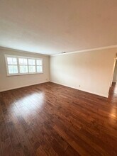 9073 Caldera Way in Sacramento, CA - Foto de edificio - Building Photo