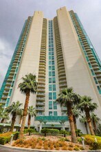 322 Karen Ave in Las Vegas, NV - Building Photo - Building Photo