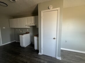 211 N College St in Covington, TN - Building Photo - Building Photo