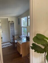 1279 Oakwood Dr in Topanga, CA - Foto de edificio - Building Photo