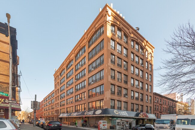 227 Taaffe Plz in Brooklyn, NY - Building Photo - Primary Photo