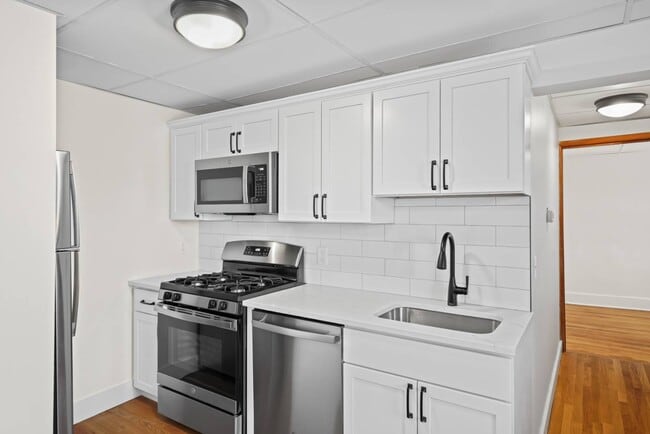 property at 33 Franklin St