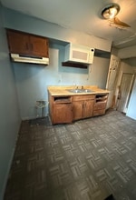 2115 E Clay St in Decatur, IL - Building Photo - Building Photo