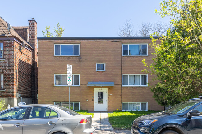 28 Clarey Av in Ottawa, ON - Building Photo - Building Photo