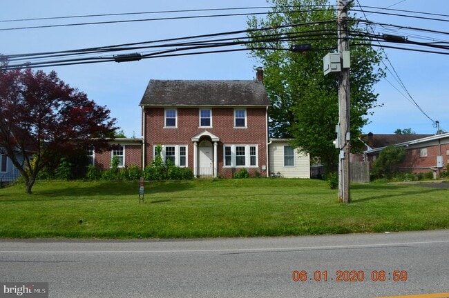 430 Main St, Unit B