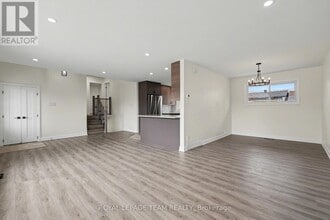 9 Greenwich Ave in Ottawa, ON - Building Photo - Building Photo