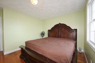 117 Manchester St in Lowell, MA - Building Photo - Building Photo